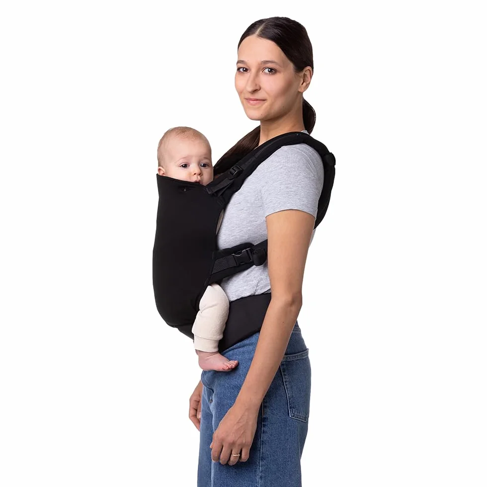Marsupio MoMi COLLET per bambini di 3-48 mesi (peso 4-20 kg), 2 posizioni di sostegno con 6 punti di regolazione, con cappuccio e poggiatesta per il bambino