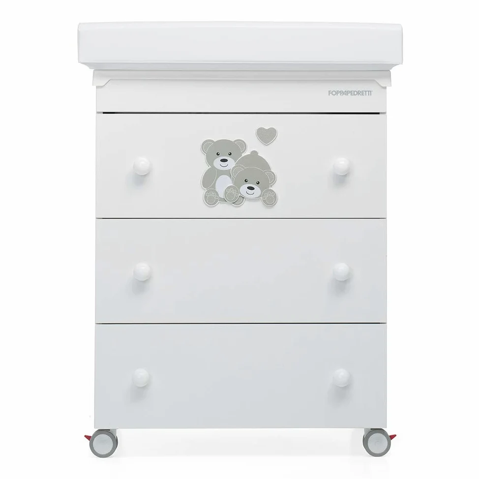 Foppapedretti Bagnetto Fasciatoio Tenerorso, Legno, Made in Italy, 3 Cassetti, Piano Fasciatoio Ribaltabile, Vaschetta Anatomica Estraibile, 4 ruote, Materassino Incluso, 69x47x89 cm, Bianco