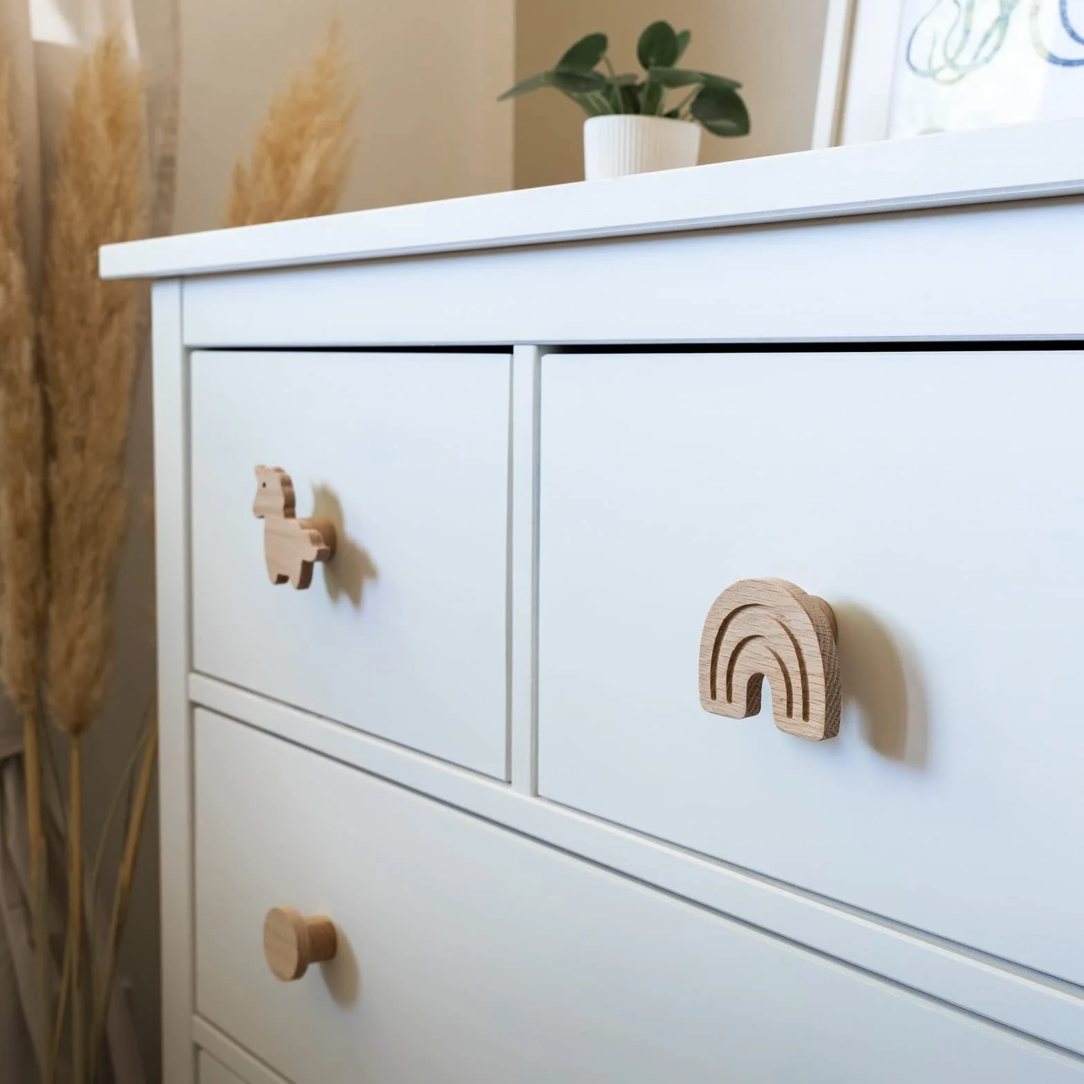 PLT - Maniglie per mobili per bambini, in legno di quercia non trattato, pomello, universale, cassettiera, armadio, cassetto, porta, cameretta bambini, 4, motivo unicorno, cuore, arcobaleno, corona