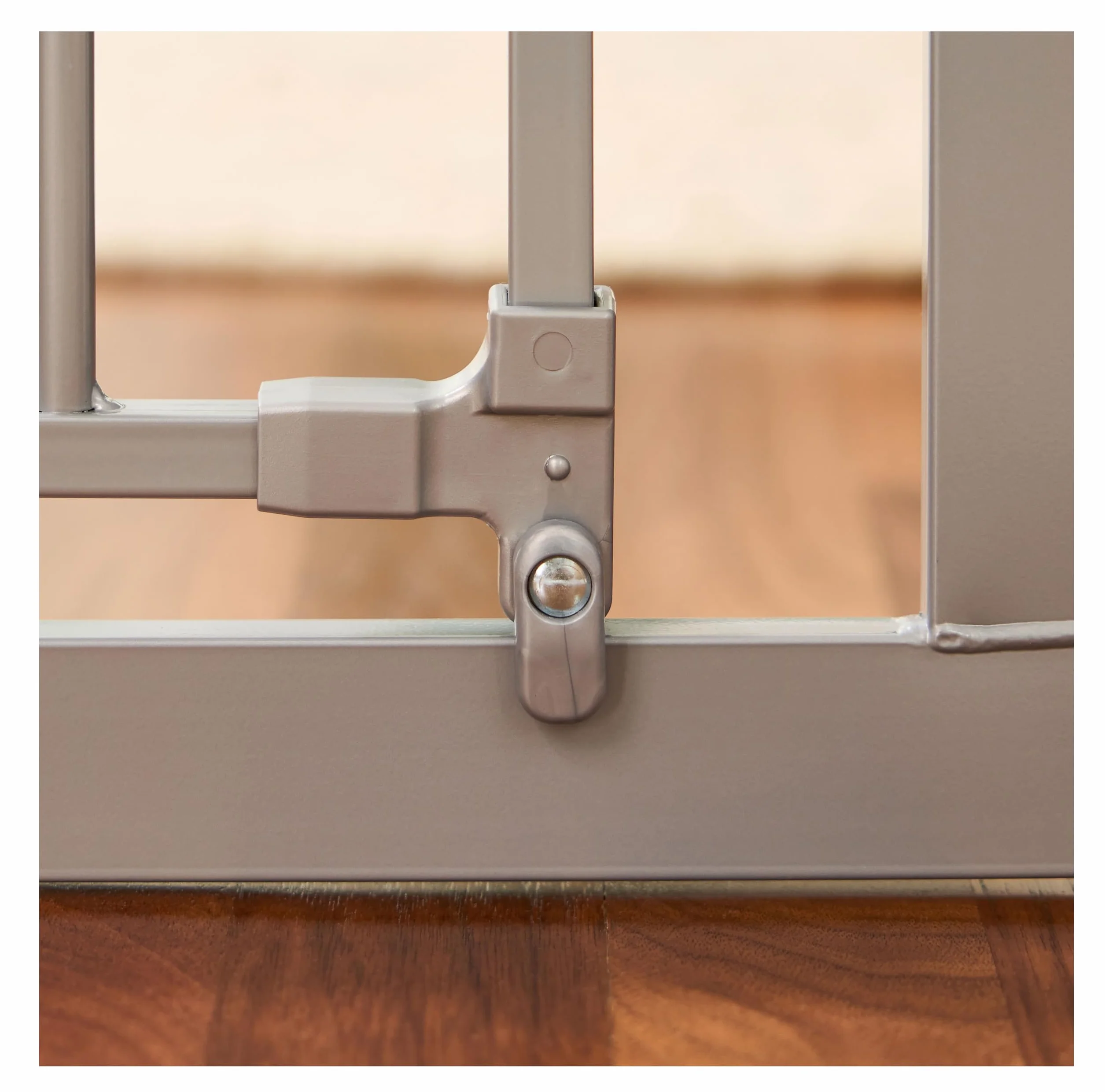 Regalo Safety Extra Wide Baby Gate for Doorways & Stairs, Fits 73.6-122cm, Pressure Mounted, Platinum