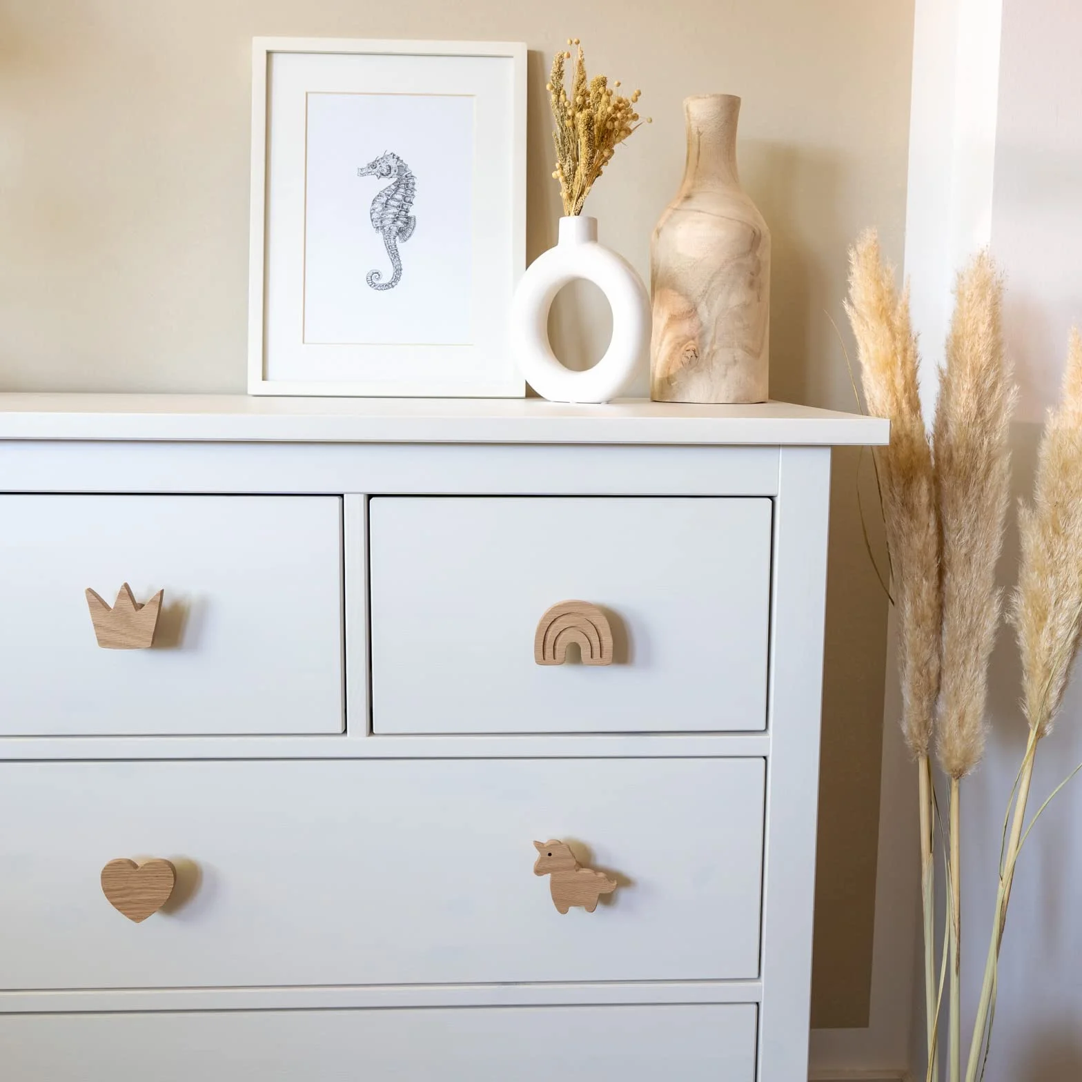 PLT - Maniglie per mobili per bambini, in legno di quercia non trattato, pomello, universale, cassettiera, armadio, cassetto, porta, cameretta bambini, 4, motivo unicorno, cuore, arcobaleno, corona