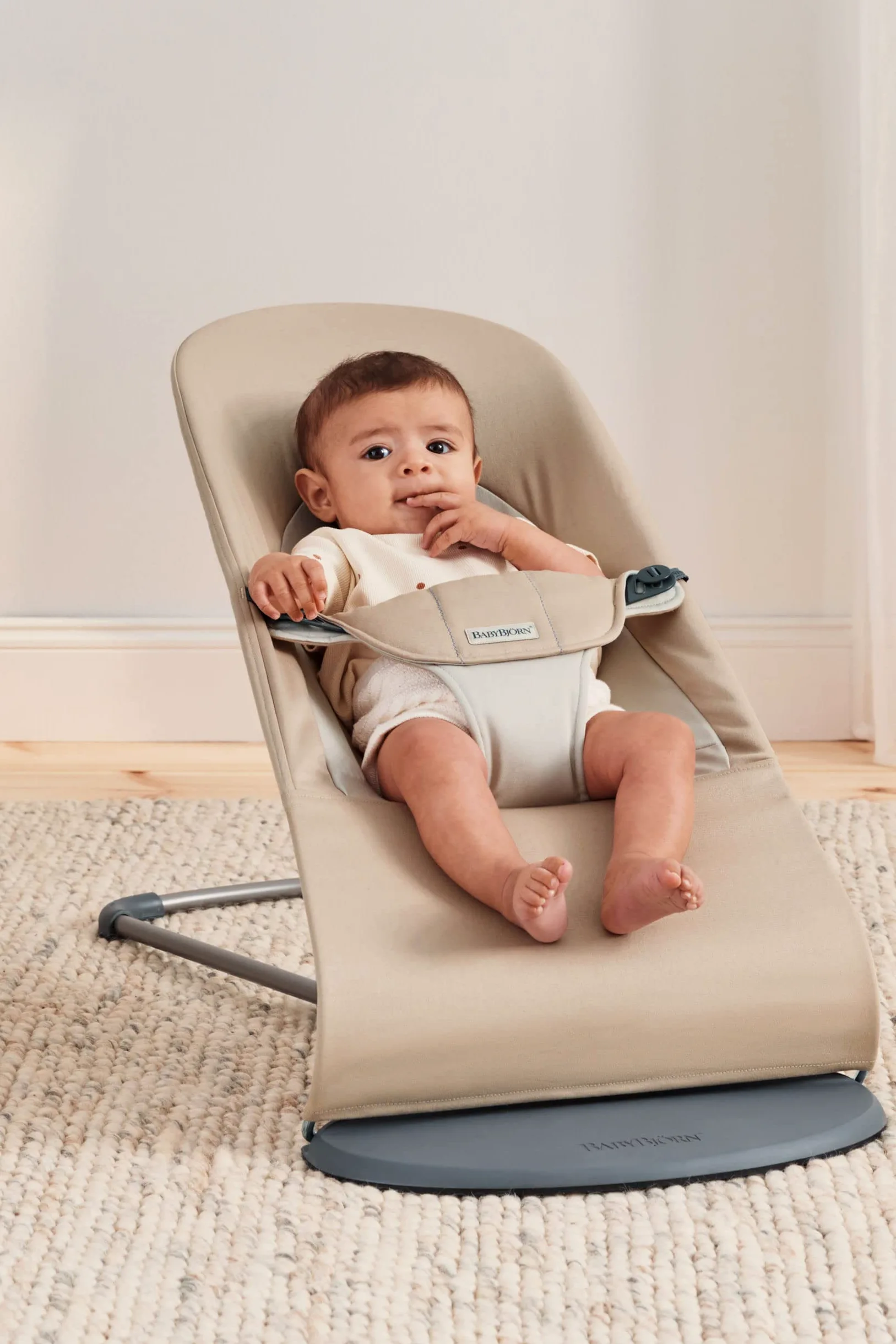 BabyBjörn Sdraietta Balance Soft, Tessuto, Kaki/Beige