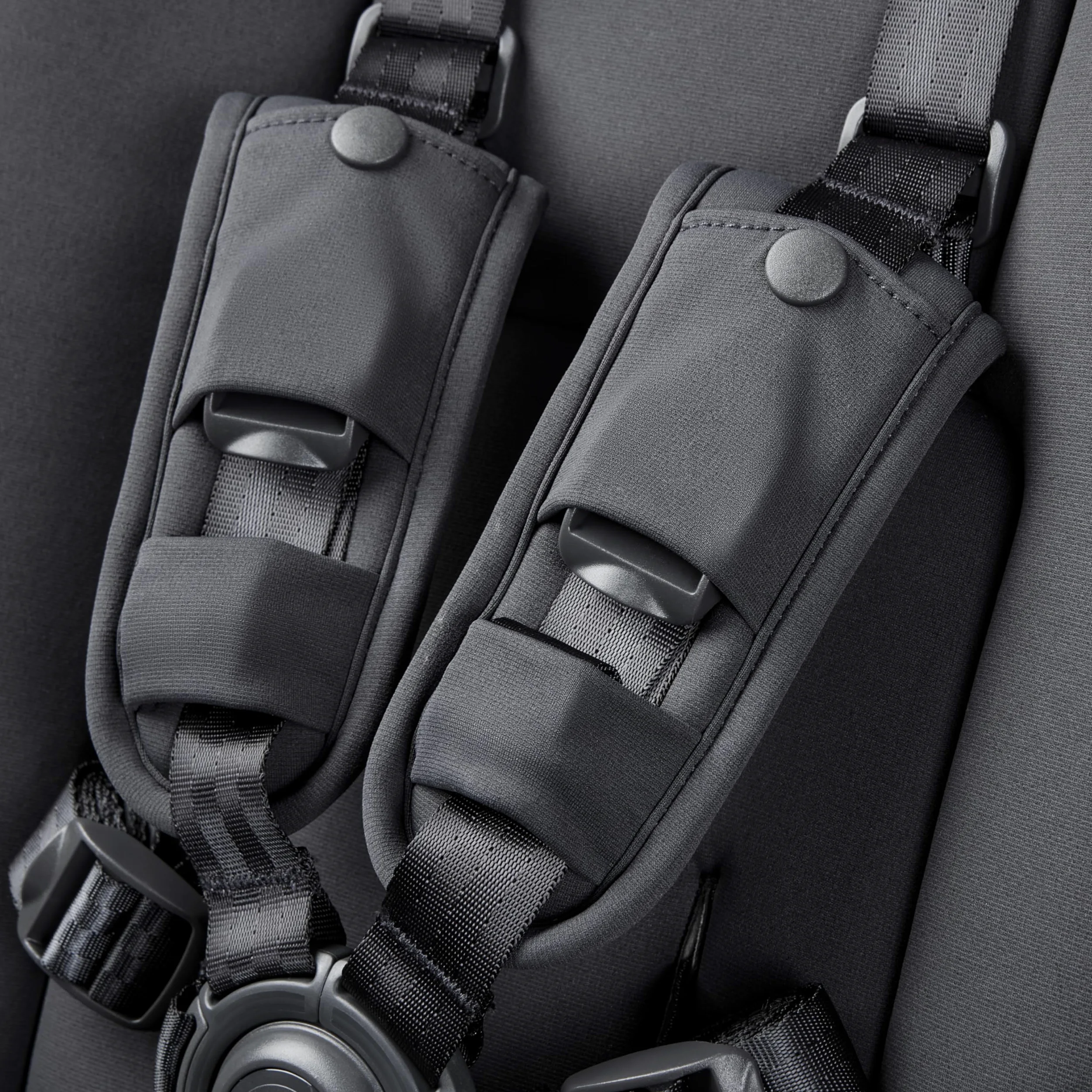 Passeggino Ergobaby Metro3 con funzione reclinabile, passeggino dalla nascita a 22 kg (0-4 anni), pieghevole e compatibile con il seggiolino auto, seduta ergonomica, Graphite Grey