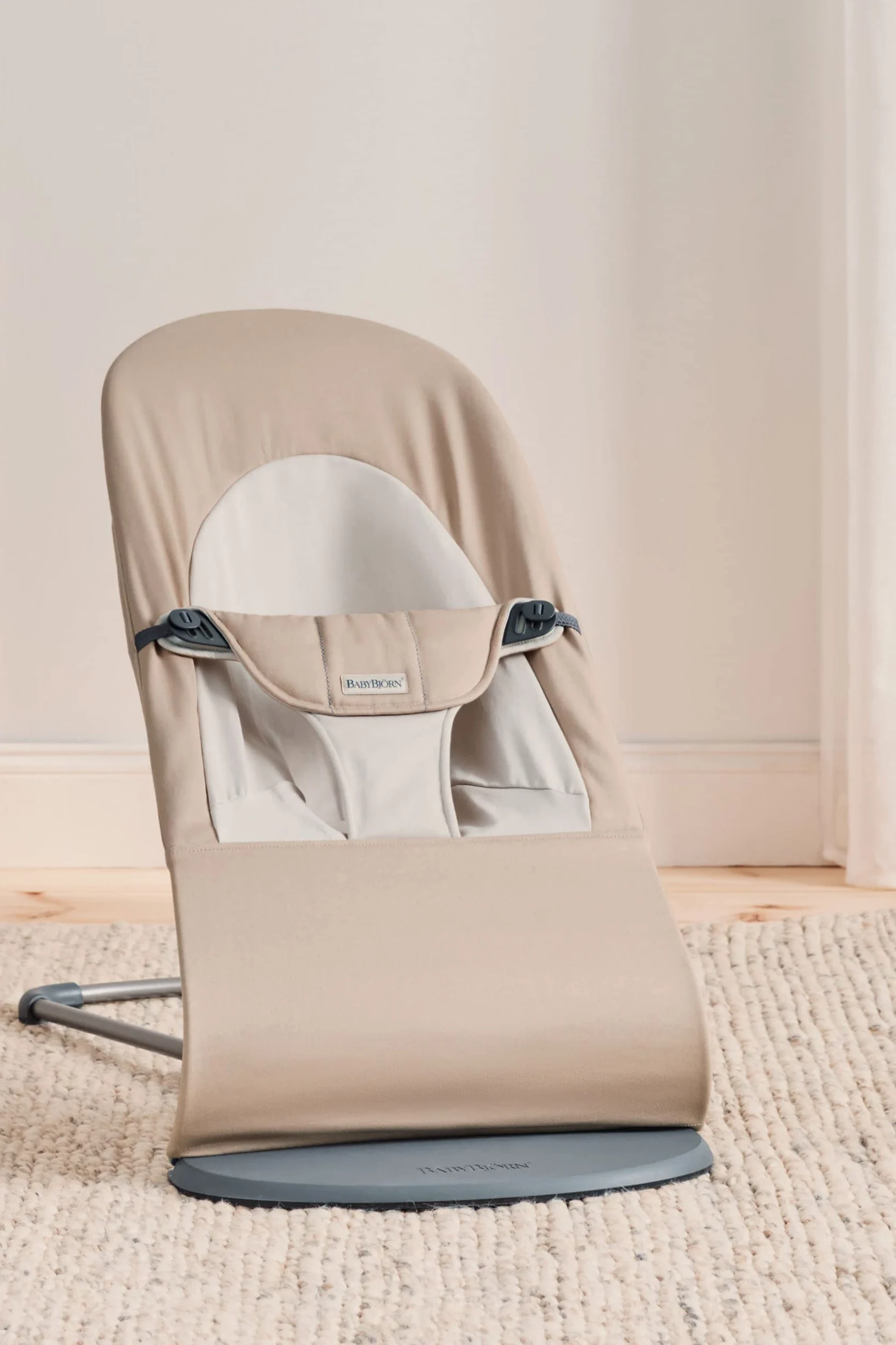 BabyBjörn Sdraietta Balance Soft, Tessuto, Kaki/Beige
